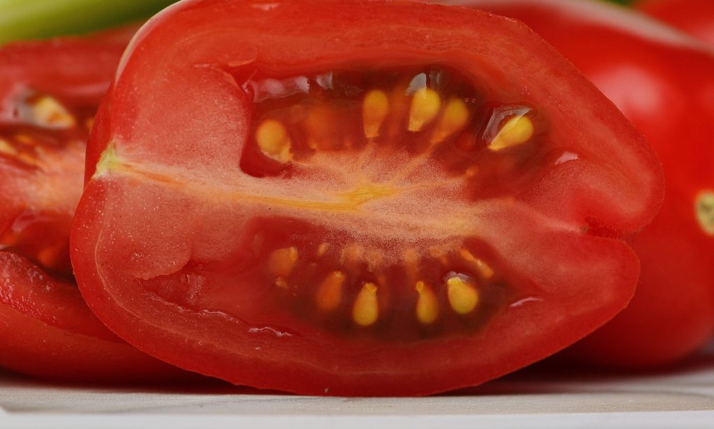 Realistic image of a tomato
